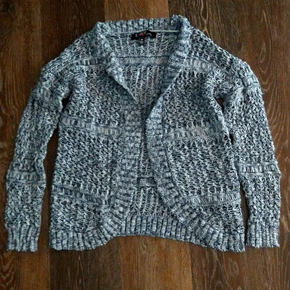 New! Beautiful girls sweater.